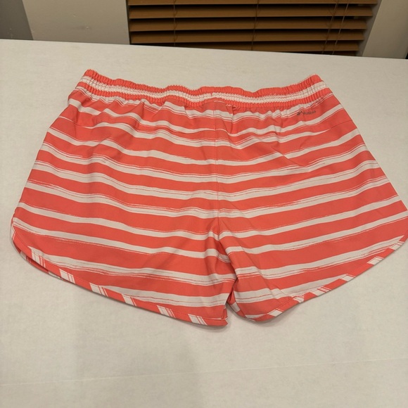 Columbia Women's Bogata Bay Stretch Printed Short Pink and White Size XL - Picture 5 of 5